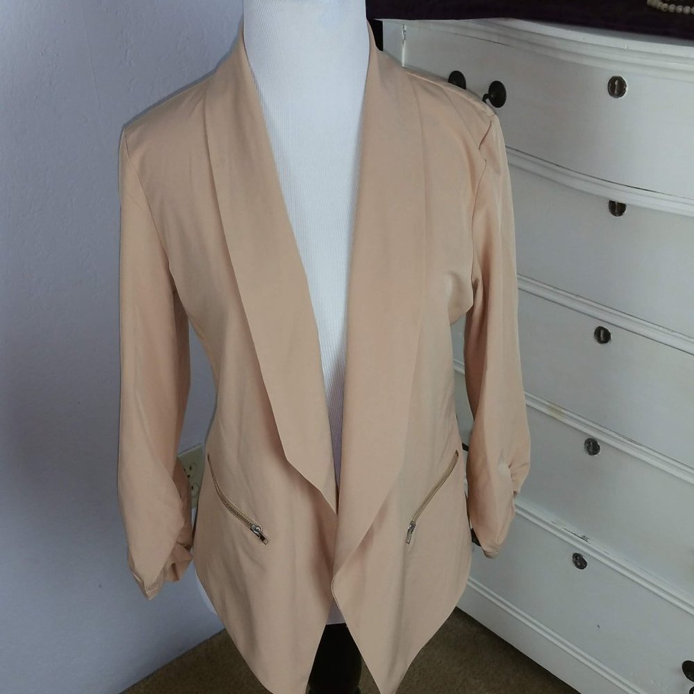 Ladies 3/4 sleeve carmel colored blazer